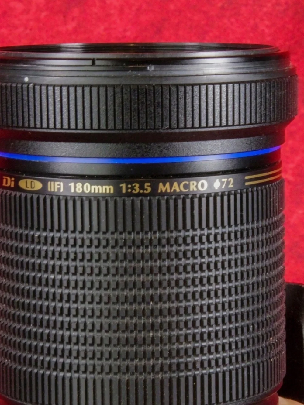 Tamron SP AF 180mm Macro f/3.5 -w/Hood and Tripod Foot-Nikon Mount